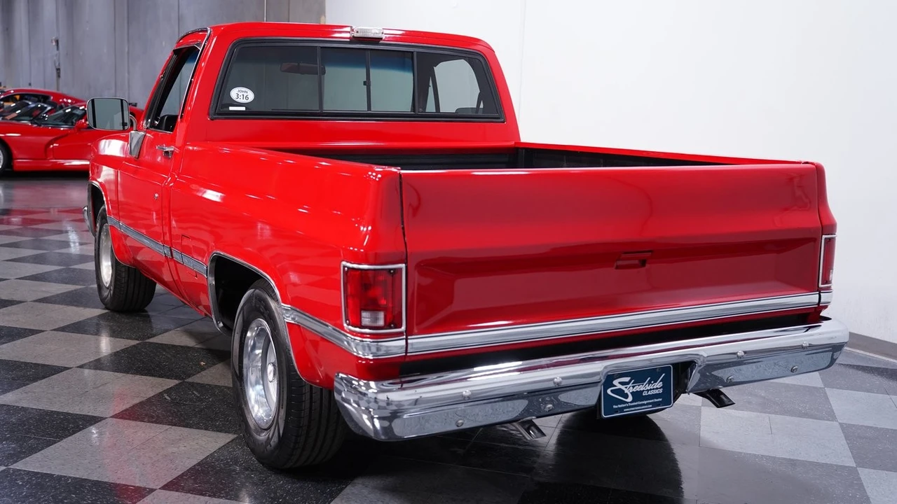 1987 GMC C/K 3rd Gen - Image 7 of 12