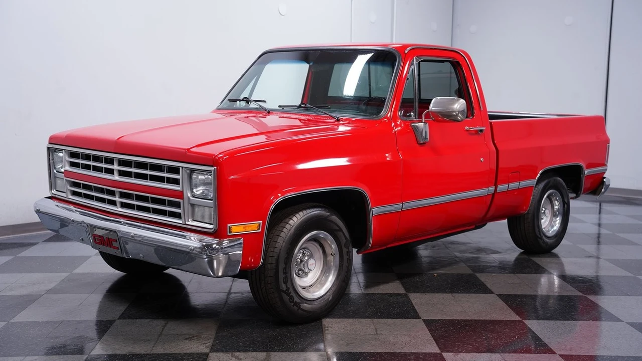1987 GMC C/K 3rd Gen - Image 5 of 12