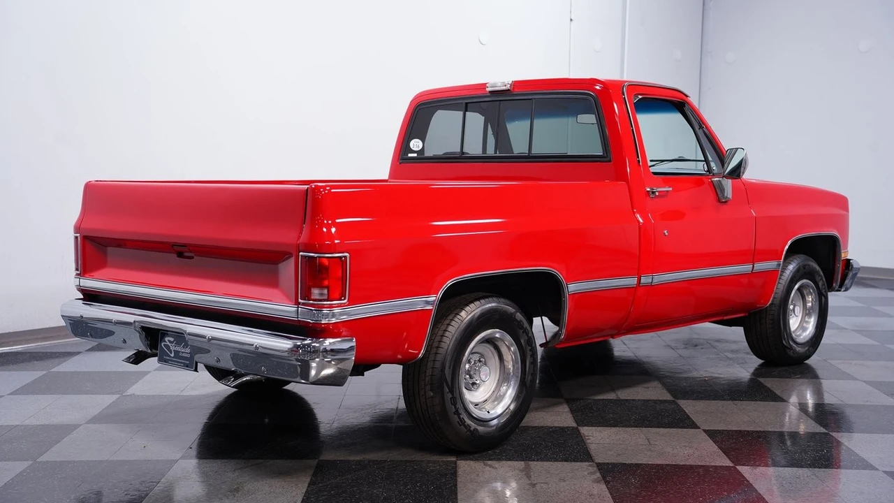1987 GMC C/K 3rd Gen - Image 10 of 12