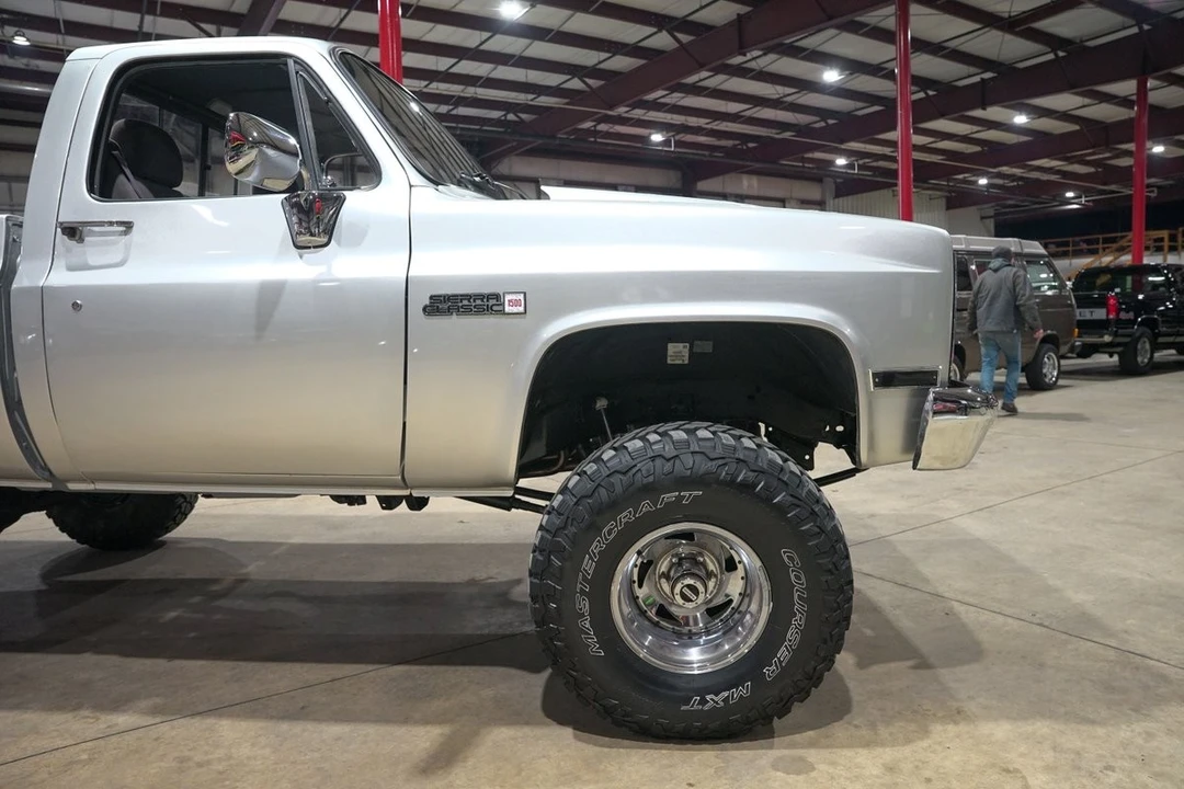 1987 GMC C/K 3rd Gen - Image 11 of 31