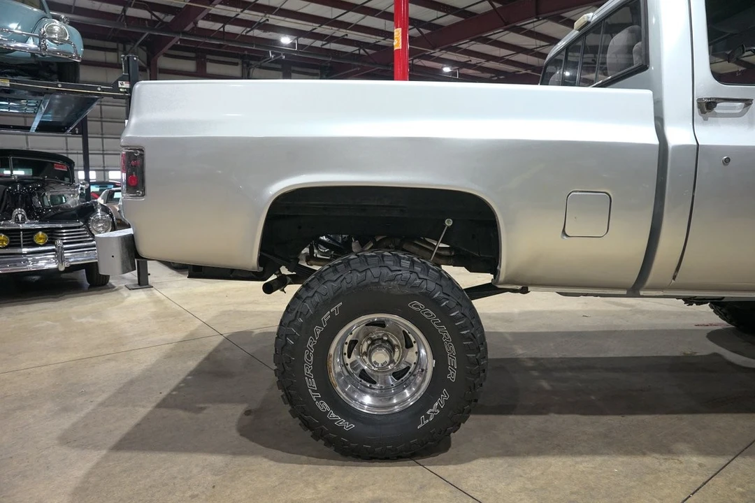 1987 GMC C/K 3rd Gen - Image 9 of 21
