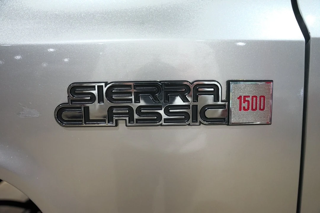 1987 GMC C/K 3rd Gen - Image 21 of 31