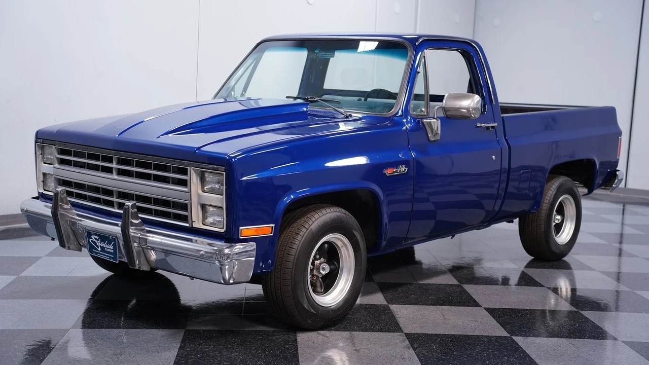 1987 GMC C/K 3rd Gen - Image 5 of 12