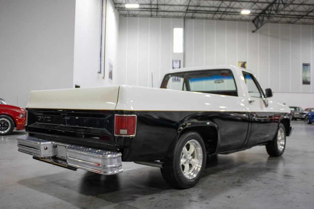 1987 GMC Sierra 1st Gen - Image 6 of 12
