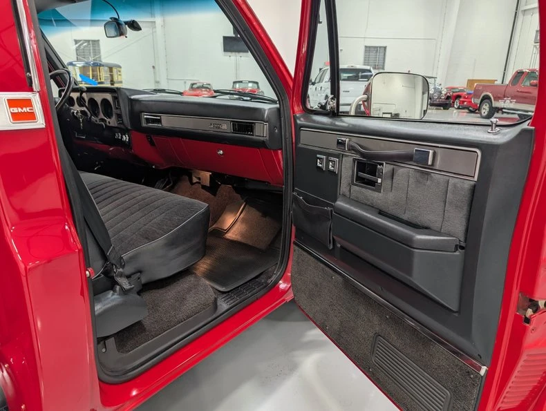 1987 GMC C/K 3rd Gen - Image 18 of 31