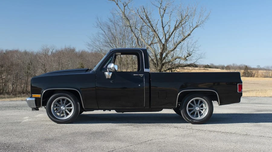 1987 GMC C/K 3rd Gen - Image 2 of 12