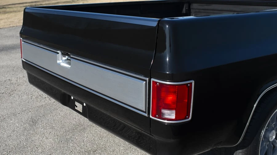 1987 GMC C/K 3rd Gen - Image 10 of 12