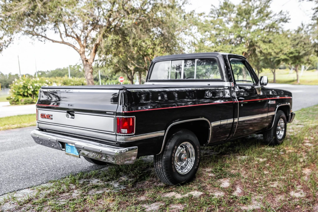 1987 GMC C/K 3rd Gen - Image 10 of 31
