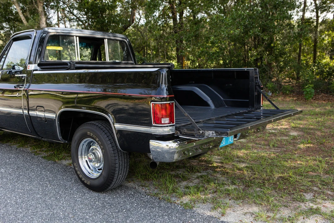 1987 GMC C/K 3rd Gen - Image 23 of 31