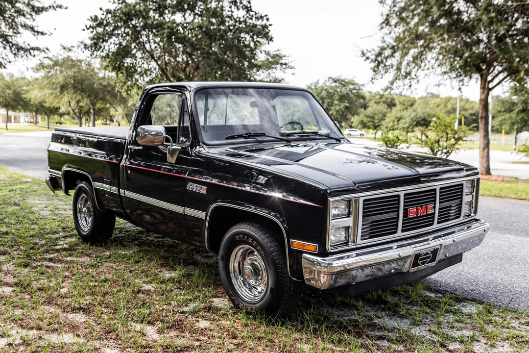 1987 GMC C/K 3rd Gen - Image 2 of 31