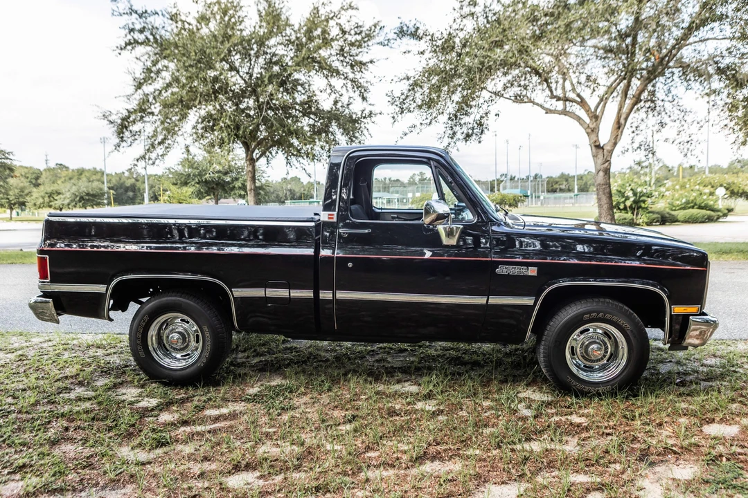 1987 GMC C/K 3rd Gen - Image 12 of 31