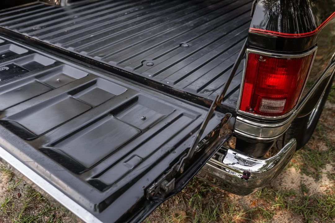 1987 GMC C/K 3rd Gen - Image 26 of 31