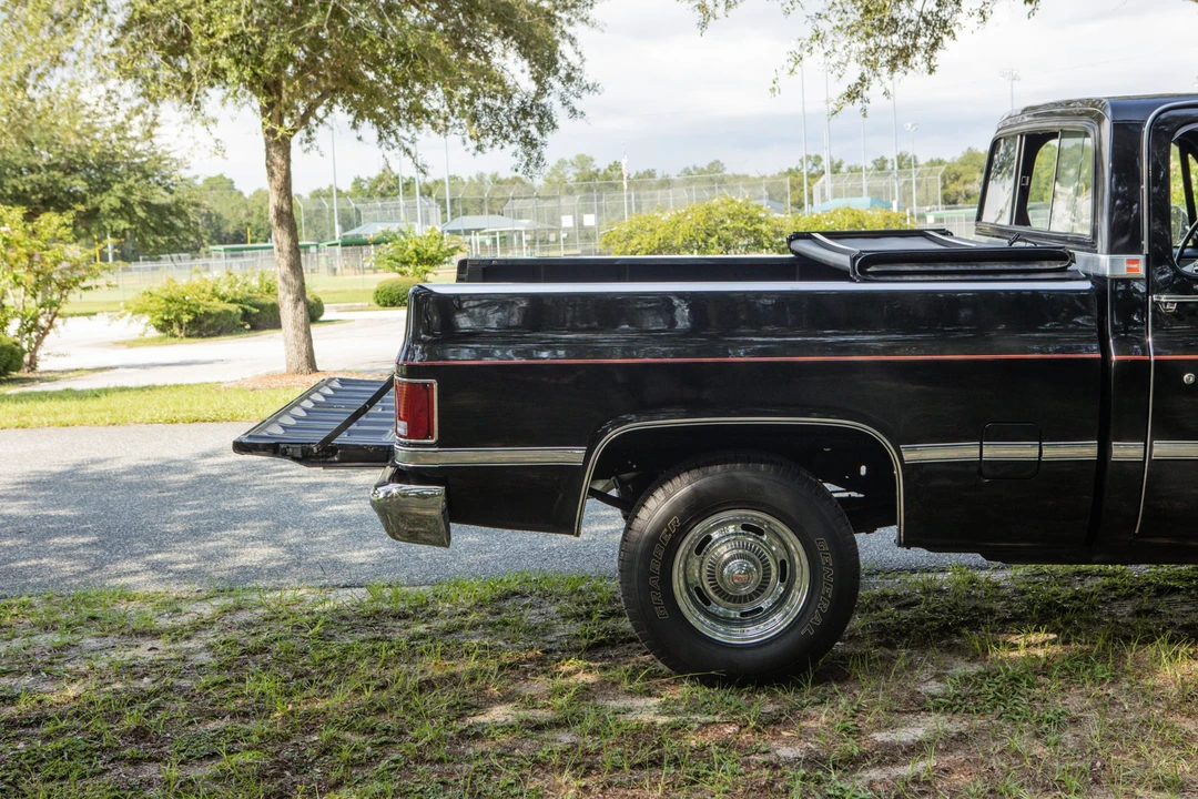 1987 GMC C/K 3rd Gen - Image 28 of 31
