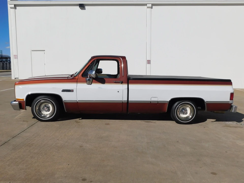 1987 GMC C/K 3rd Gen - Image 31 of 31