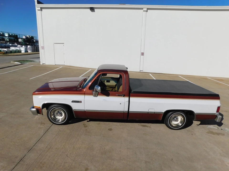 1987 GMC C/K 3rd Gen - Image 30 of 31
