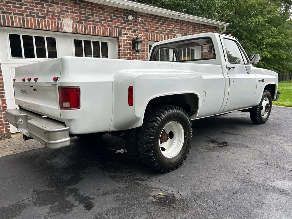 1987 GMC Sierra - Image 12 of 31