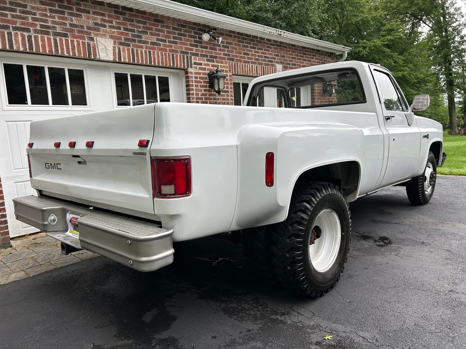 1987 GMC Sierra - Image 13 of 31