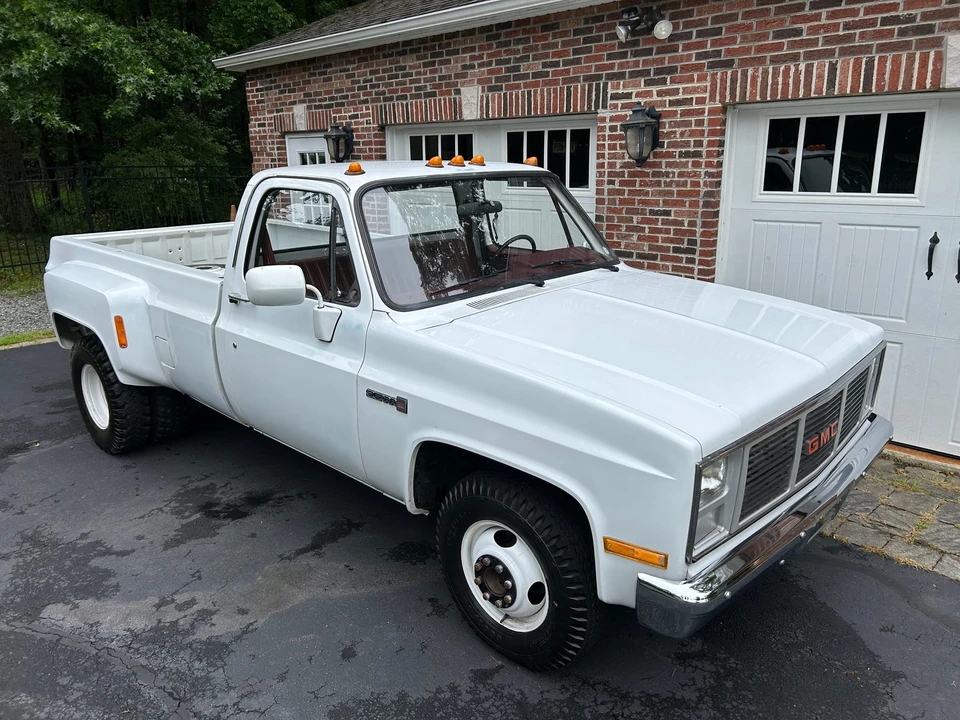 1987 GMC Sierra - Image 8 of 31
