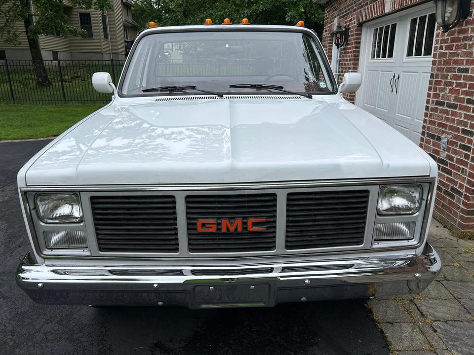 1987 GMC Sierra - Image 7 of 31