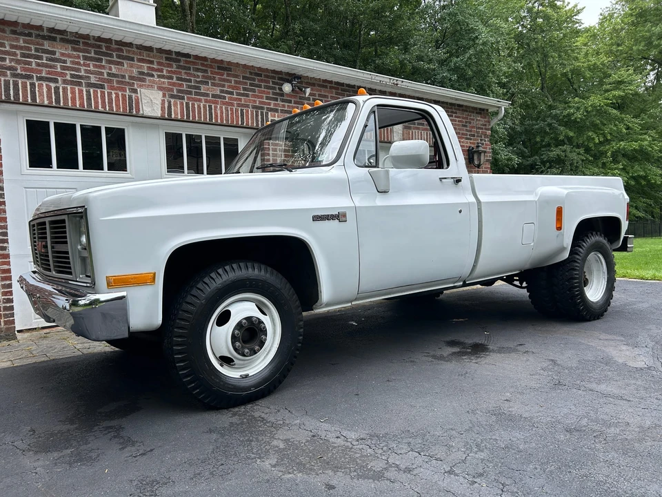 1987 GMC Sierra - Image 2 of 31