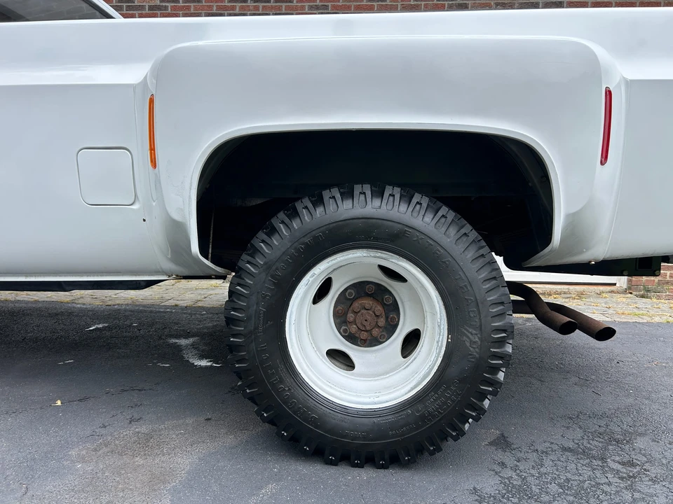 1987 GMC Sierra - Image 30 of 31