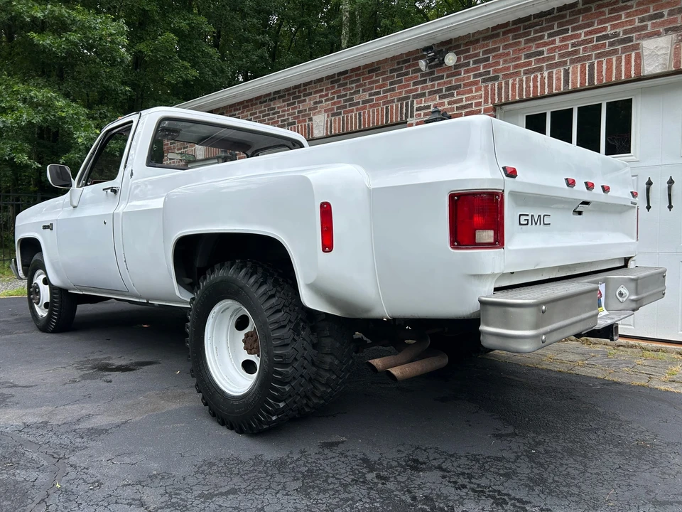 1987 GMC Sierra - Image 20 of 31