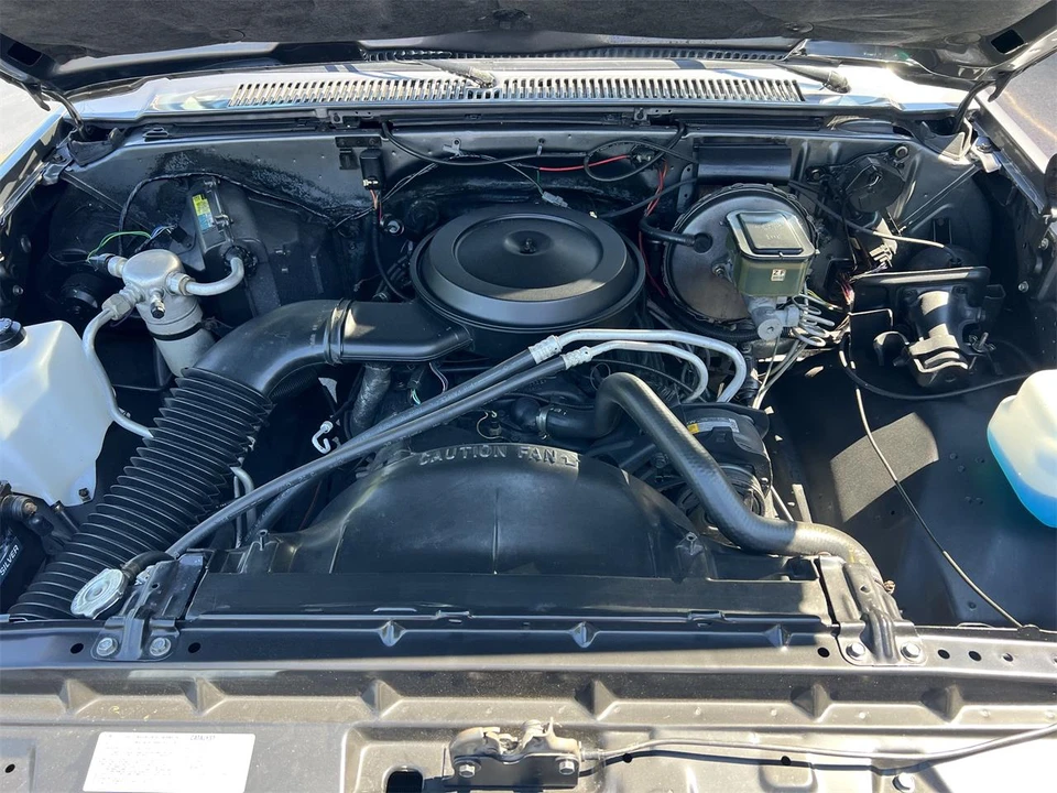 1987 GMC Sierra - Image 7 of 27
