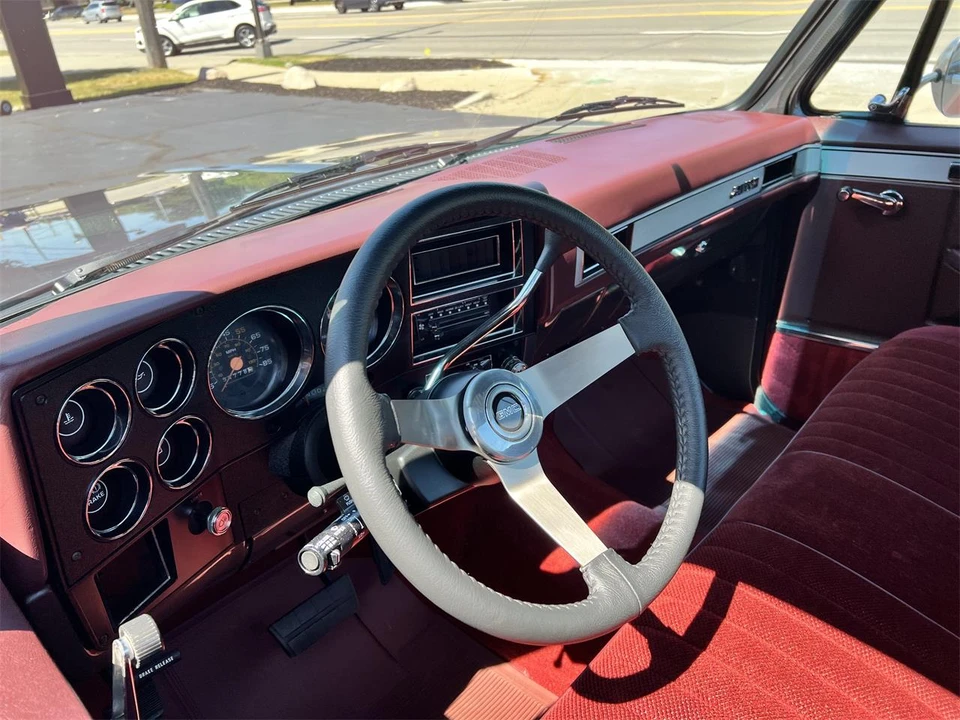 1987 GMC Sierra - Image 10 of 27