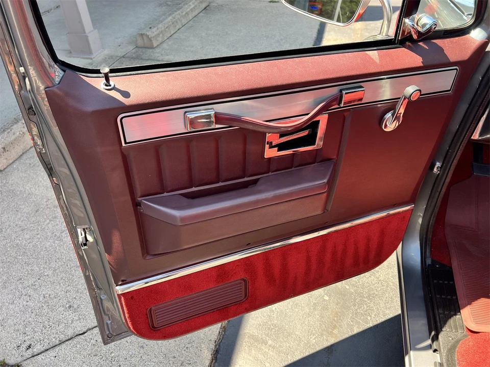 1987 GMC Sierra - Image 14 of 27