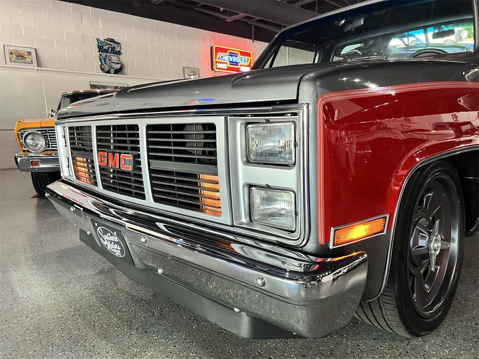 1987 GMC Sierra - Image 22 of 27