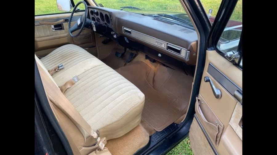 1987 GMC C/K 3rd Gen - Image 9 of 12
