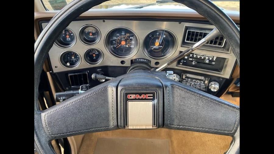 1987 GMC C/K 3rd Gen - Image 10 of 12