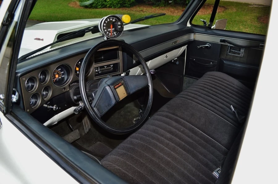1987 GMC C/K 3rd Gen - Image 4 of 12
