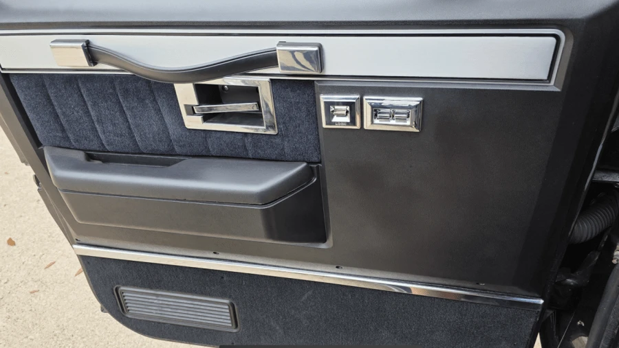 1987 GMC Sierra - Image 6 of 9