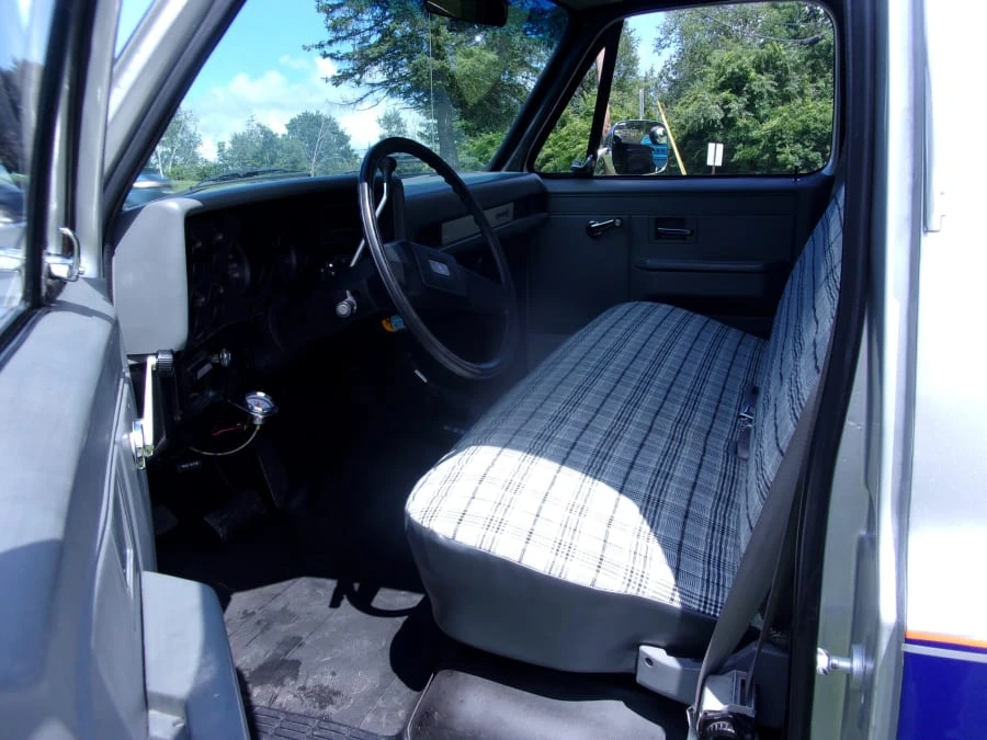1987 GMC C/K 3rd Gen - Image 4 of 10
