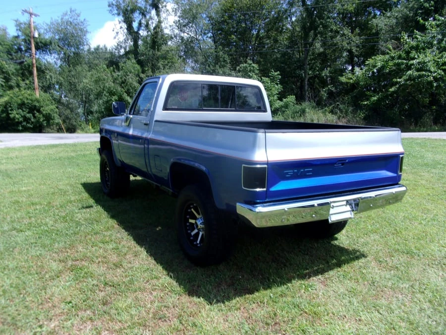 1987 GMC C/K 3rd Gen - Image 3 of 10