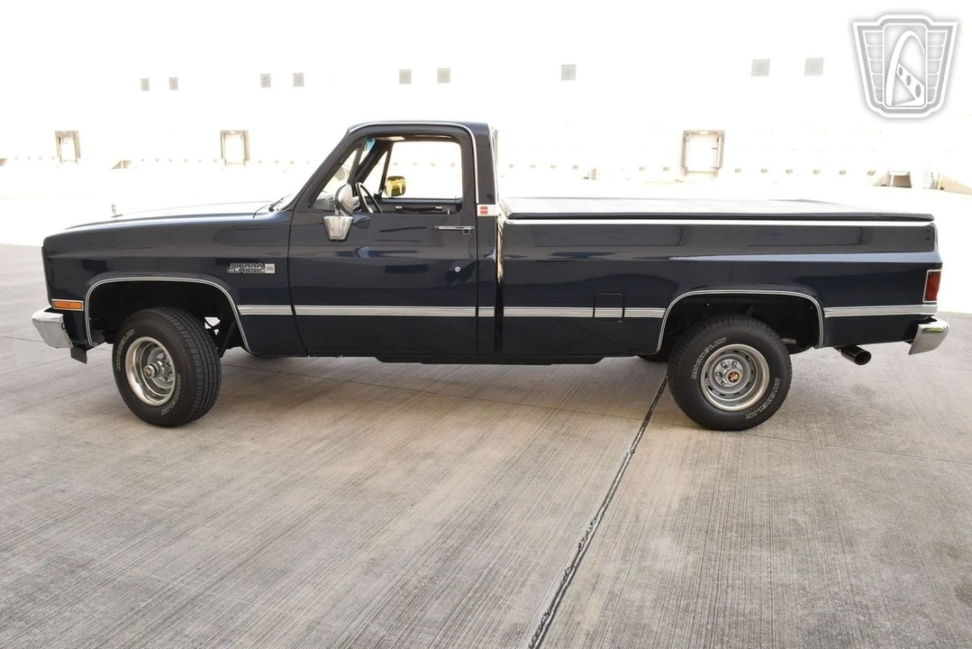 1987 GMC Sierra 1st Gen - Image 5 of 12