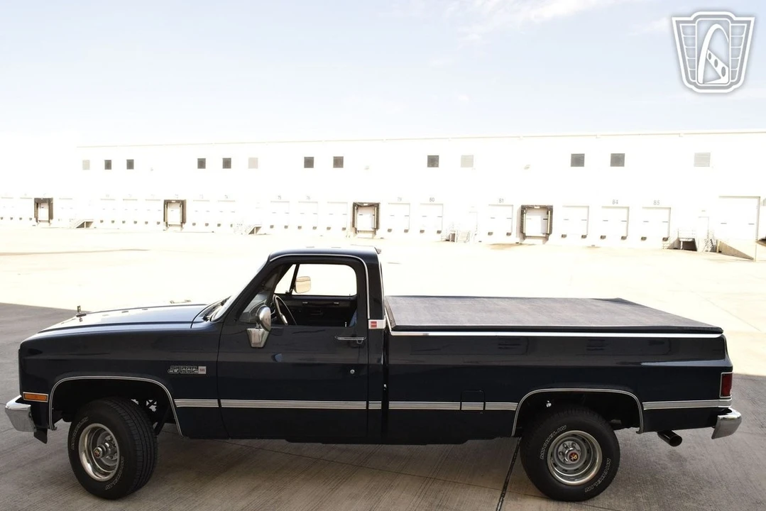 1987 GMC Sierra 1st Gen - Image 4 of 12
