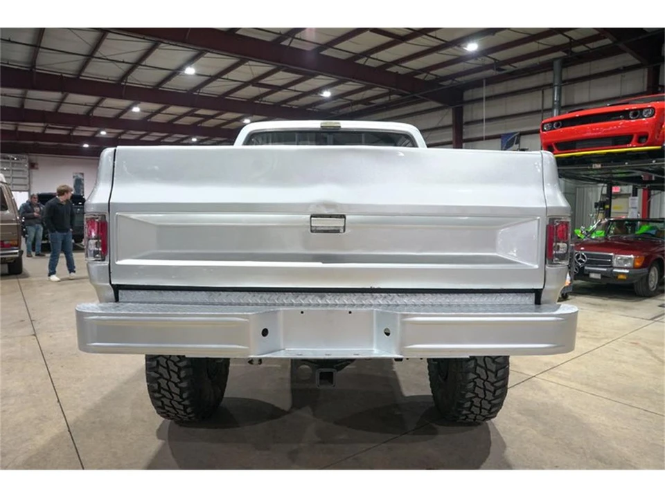 1987 GMC Sierra - Image 7 of 31