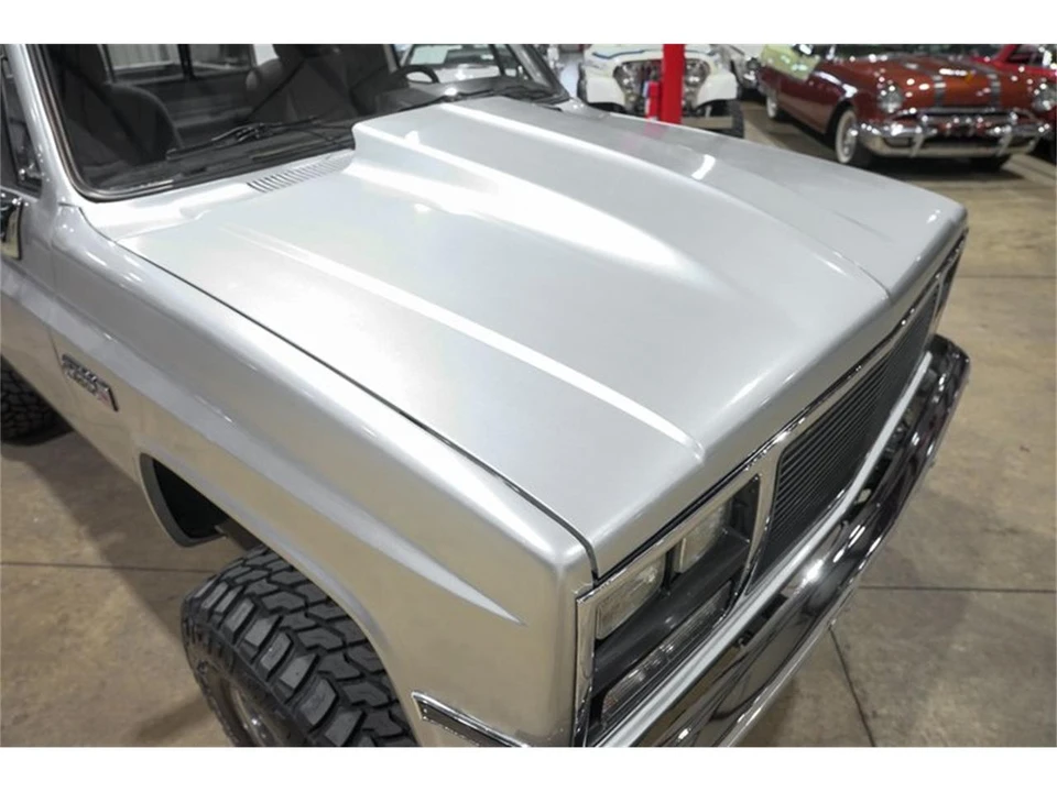 1987 GMC Sierra - Image 18 of 31
