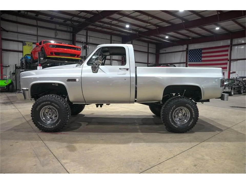 1987 GMC Sierra - Image 4 of 31