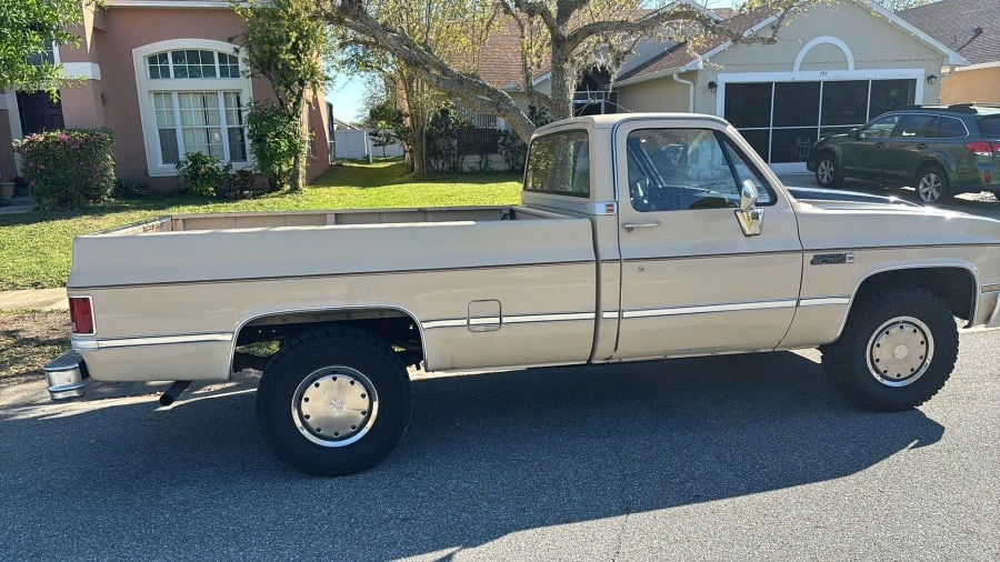 1987 GMC Sierra - Image 2 of 24