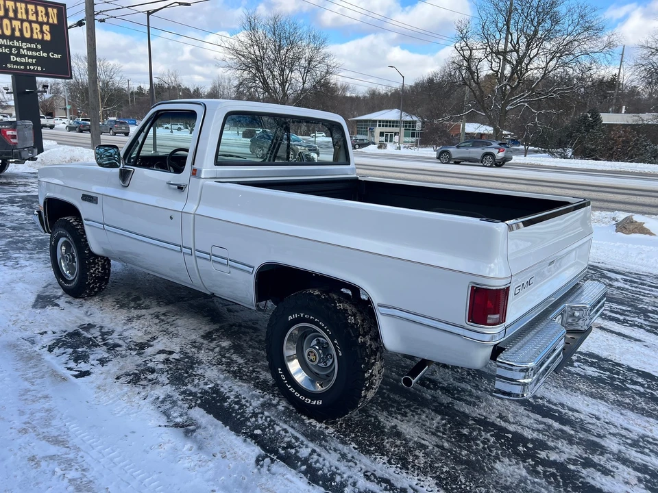 1987 GMC Sierra 1st Gen - Image 19 of 21