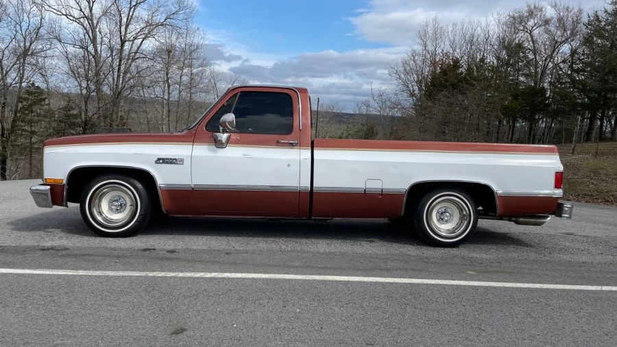 1987 GMC C/K 3rd Gen - Image 2 of 21