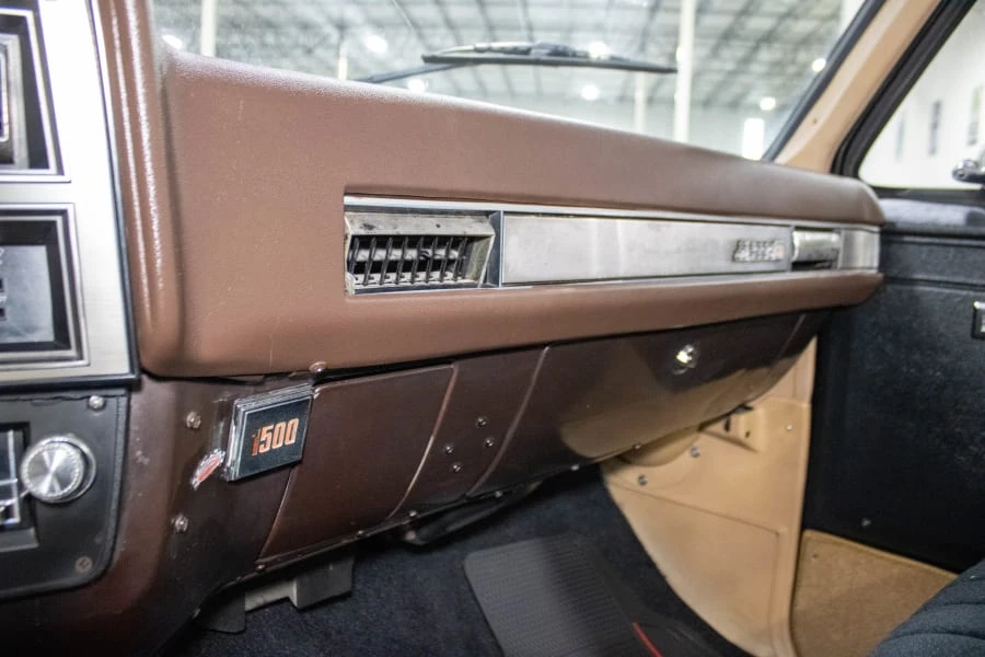 1987 GMC C/K 3rd Gen - Image 18 of 31