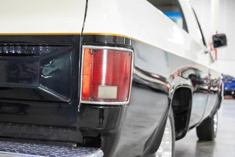 1987 GMC C/K 3rd Gen - Image 12 of 31