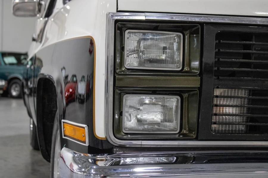 1987 GMC C/K 3rd Gen - Image 16 of 31