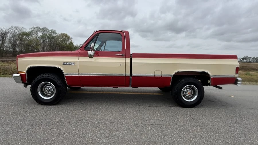 1987 GMC Sierra - Image 5 of 12