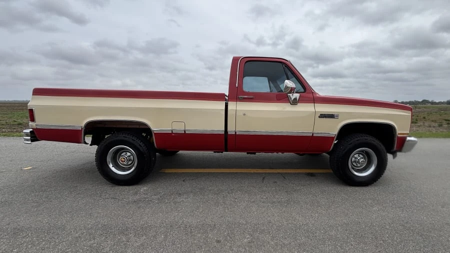 1987 GMC Sierra - Image 2 of 12