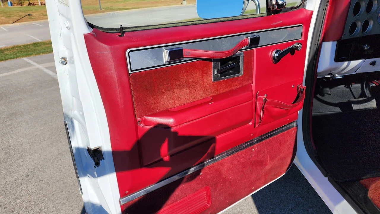 1987 GMC C/K 3rd Gen - Image 7 of 18